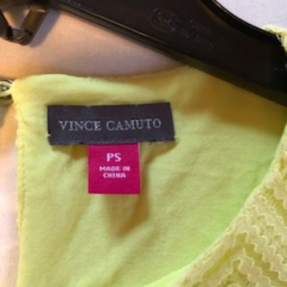 Key Lime Vince Camuto Herringbone Lace Blouse - Picture 6 of 8